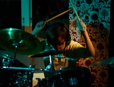 practising at home copyright Viktorious.se