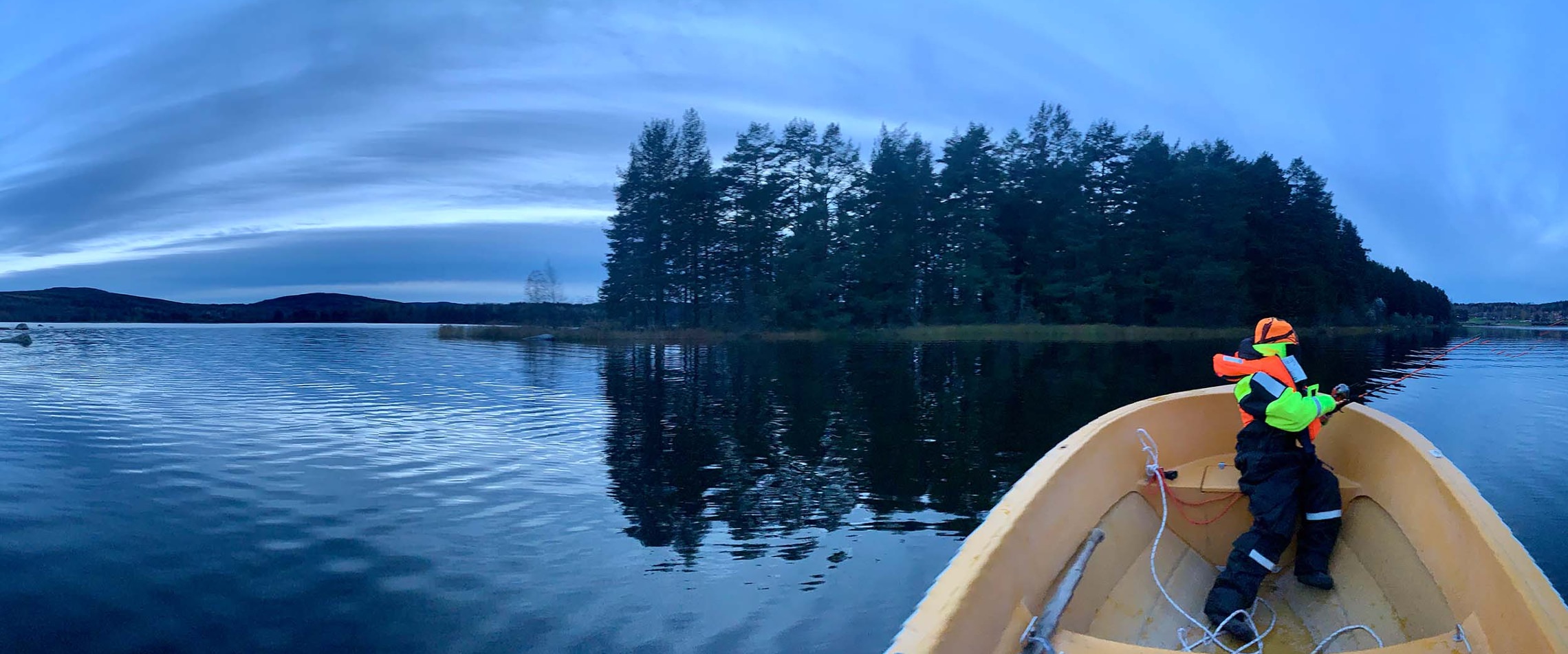 Fishing on lake Siljan - copyright Viktorious.se