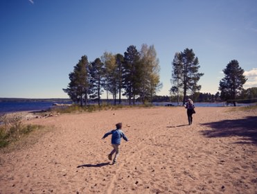 _SFJ3388_NJV2020_Mora_edit_Nadia_Viktor_Beach.jpg copyright Viktorious.se